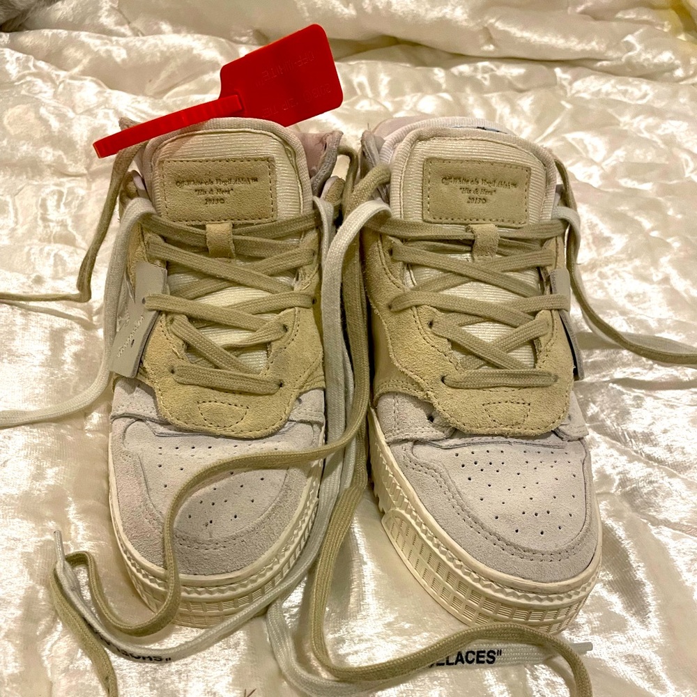 OFF WHITE Virgil Obloh creme suede & white leather sneakers with  OW zip tie